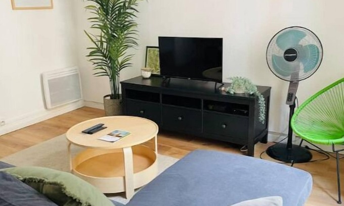 Gares Apartment | Spacieux T3 Rénové au Coeur de Montpellier