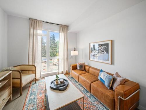 Downtown Apartment | Spacious 1Bedroom 1bath Heart of Redmond