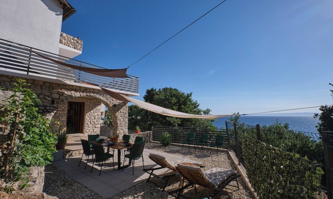 Stara Baska House | Spacious 2 bedroom, living room, 2 bathroom house BAYA, with outdoor terraces,