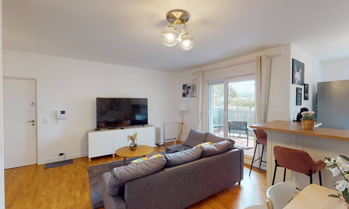 Saint-Denis Apartment | Spacious 2BR APT. Mins from Paris Top Attractions