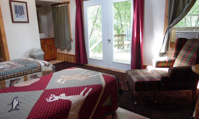 Mindoro Apartment | Spacious 2nd Floor Suite