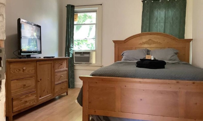Johnson City Apartment | Spacious 3 bed by Wilson/Lourdes Hospitals-Vestal