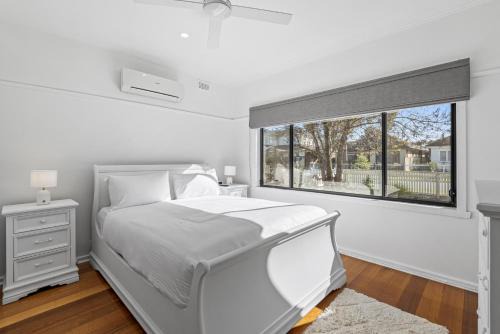 Airport West House | Spacious 3-Bed With Outdoor Dining Near Airport