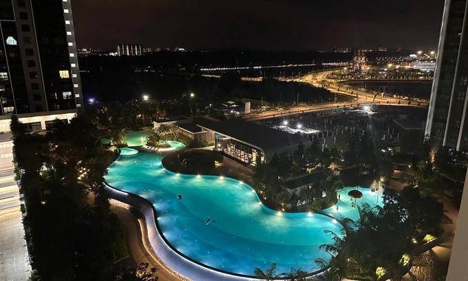 Kuala Langat District Apartment | Spacious 3-bedroom apartment with AC, Netflix, WiFi nearby KLIA, Splash Mania