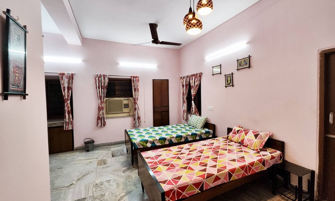 Jadavpur House | Spacious 3BHK House opp South City Mall