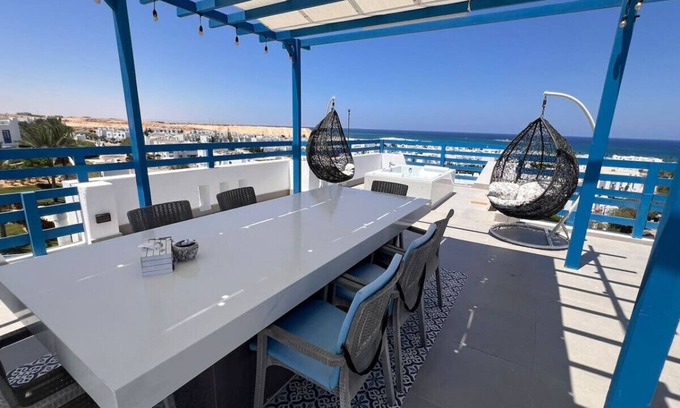 Ad-Dab'ah Apartment | Spacious 3BR Apartment w Rooftop Terrace&Jacuzzi