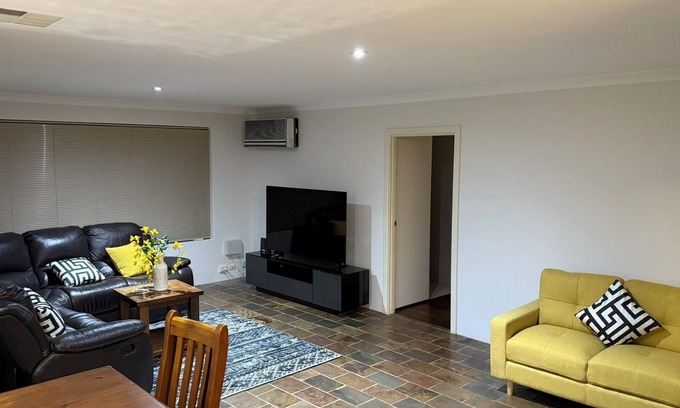 North Lake House | Spacious 4-Bed Family Retreat