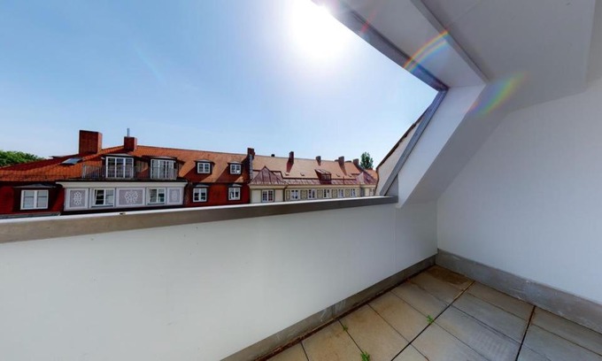 Untere Au Apartment | Spacious 4 Bedroom Apartment near City Center