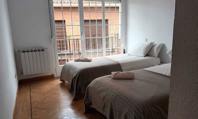 Algete House | Spacious 4-Bedroom Home - Perfect for 8 Guests