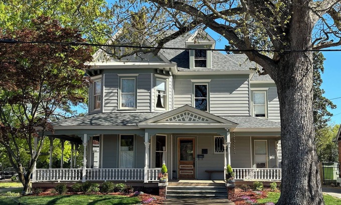 Wilson House | Spacious 4-bedroom house in charming Wilson with AC, WiFi