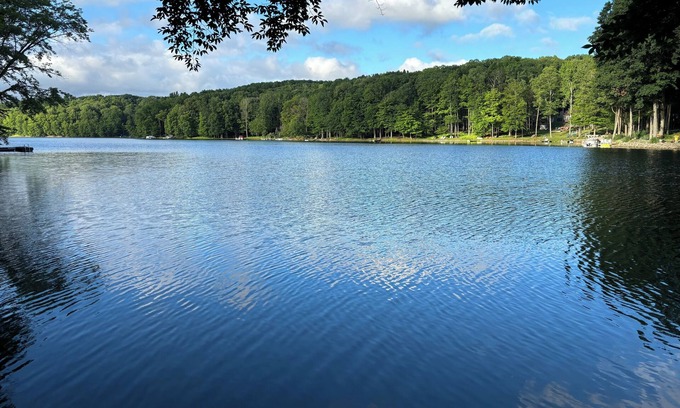 Treasure Lake House | Spacious 4-bedroom lakehouse with plenty of room for the group to enjoy the lake