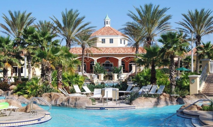 Regal Palms House | Spacious 4 Bedroom Resort Near All Florida Attractions! Disney & Universal!
