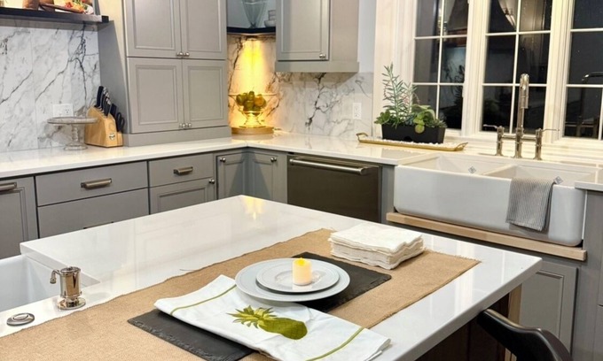 Gates Mills House | Spacious 4-bedroom house in Gates Mills with AC, WiFi. Minutes from CC Hospital