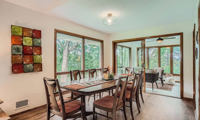 Fridley House | Spacious 4bedroom 3 bath vacation home NE of Minneapolis, short drive to it all!