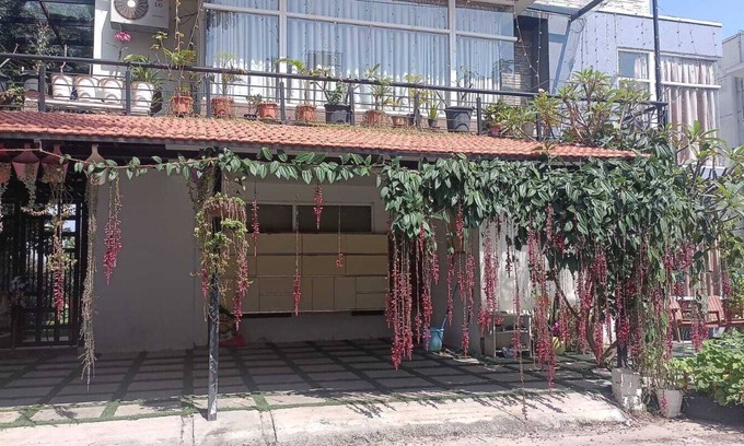Sarjapur Villa | Spacious 5-bedroom villa in fabulous Bengaluru with WiFi, AC.