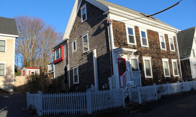 Provincetown House | Spacious 5 BR House steps to Commercial St.;Well appointed:4 king beds,yard,Pkg,