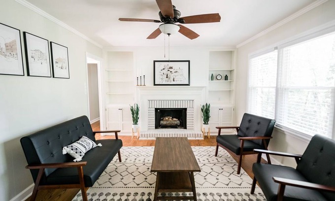 Macon House | Spacious 6 bedroom home near Downtown Macon!