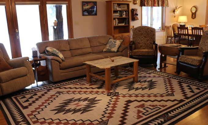 Gibbonsville House | Spacious and cozy cabin near Lost Trail and Salmon