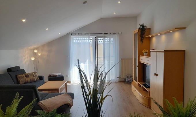 Ainring Apartment | Spacious and family-friendly vacation apartment (pet-friendly)
