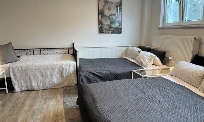 Ramersdorf House | Spacious and quiet 1-bedroom place in Munich. Fully equipped sleeps 7 guests!