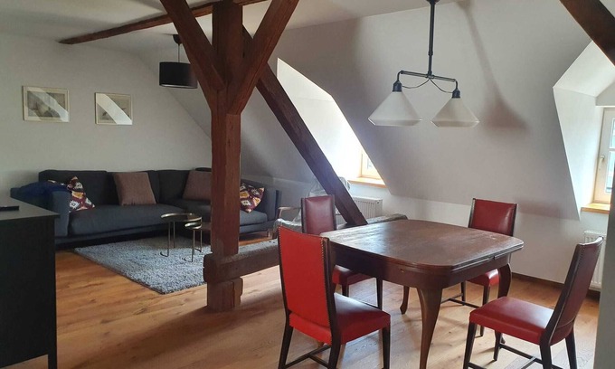Schierling Apartment | Spacious apartment (70 m²) for up to two people with free WiFi