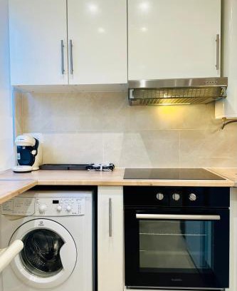 Universite Apartment | spacious apartment for 7 people near La Défense