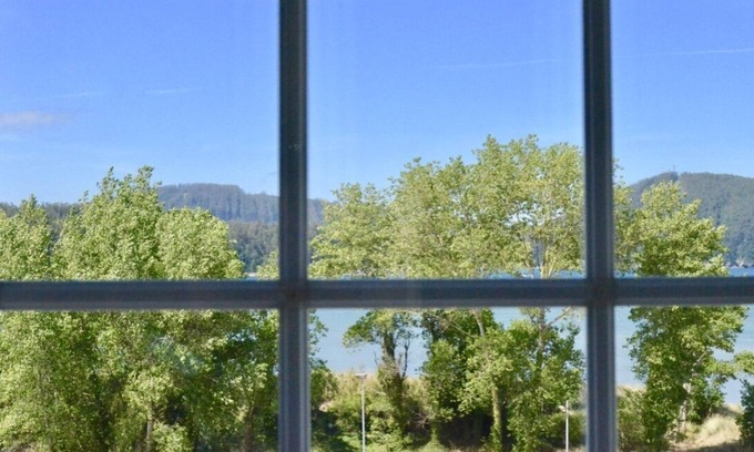 Cerdeira Condo | Spacious apartment in Cedeira in front of the beach