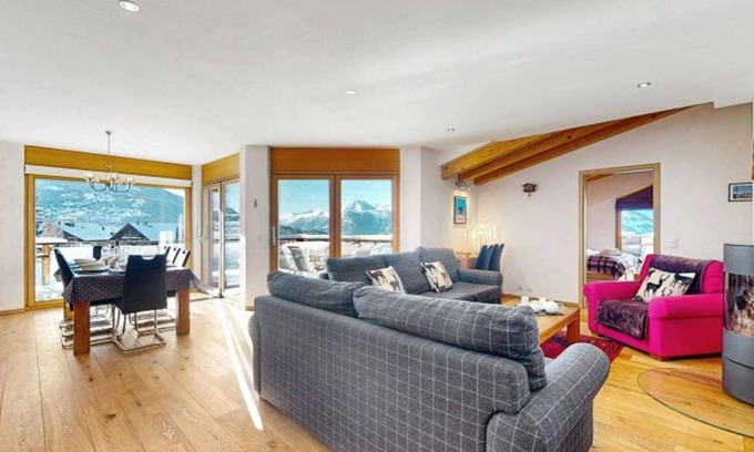 Veysonnaz Apartment | Spacious apartment near cable car