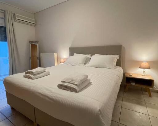 Kalathas Apartment | Spacious Apartment Nearby the Sea - 3 Bedrooms