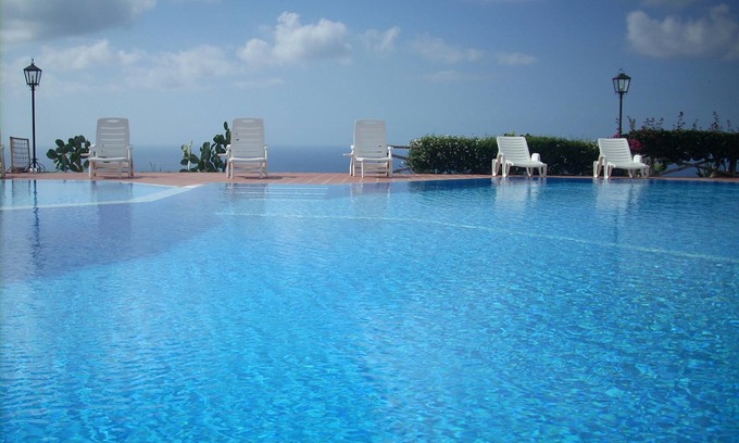 Parghelia Apartment | Spacious apartment with views of the sea, the mountains, Tropea and Stromboli