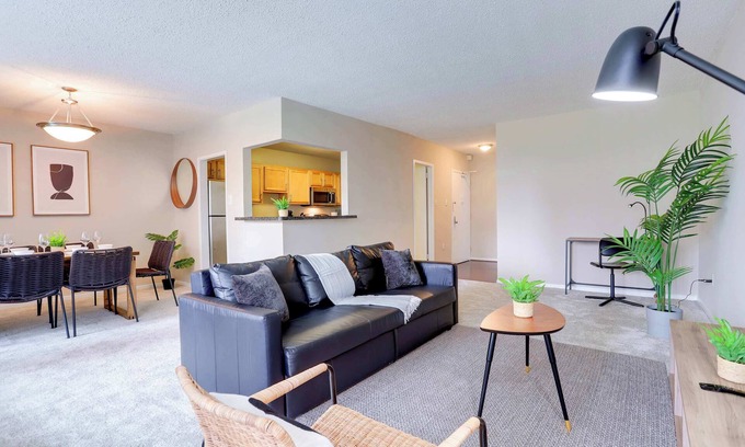 Aurora Highlands Apartment | Spacious Apt Near D.C. & Metro
