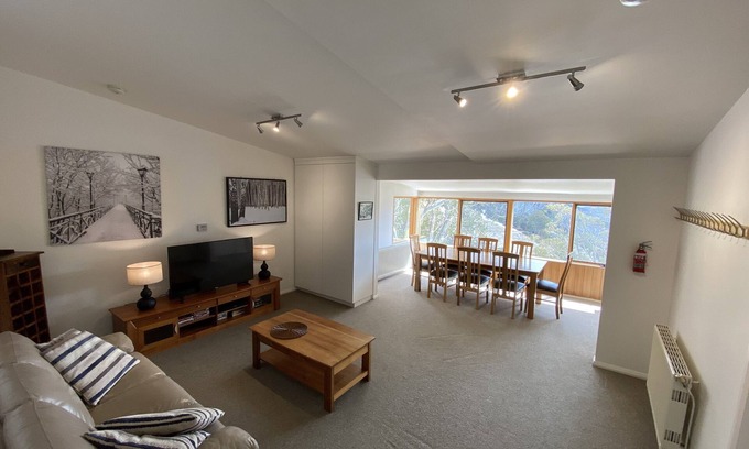 Falls Creek Apartment | Spacious attractive apartment