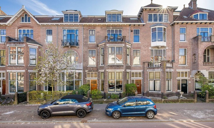 Utrecht House | Spacious Authentic House in the Best Part of Utrecht