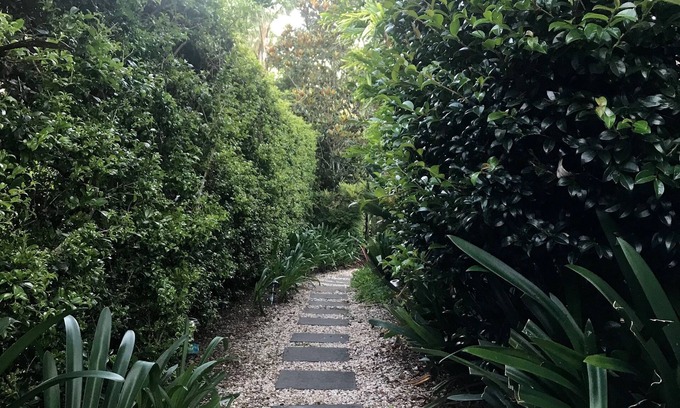 Bangalow Apartment | Spacious Bangalow Apartment for short and longer stays.