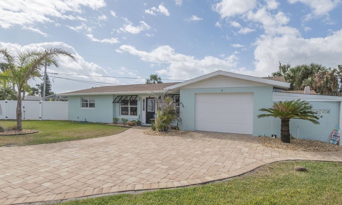 Glenwood House | Spacious, Beautiful Renovated pool home steps from the beach!