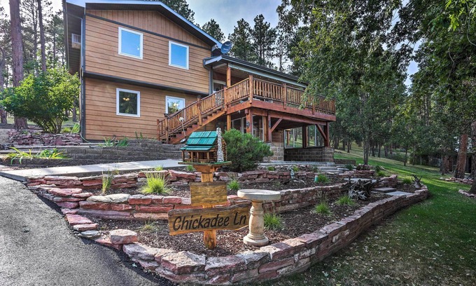 Blackhawk House | Spacious Black Hawk Home w/Furnished Deck!
