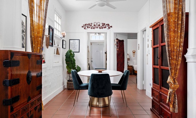 Parque Apartment | Spacious & Bright 2bd Apt, Steps to Sand w/Generator!