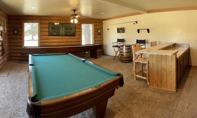 Parks Cabin | Spacious cabin near Flagstaff & Williams w/views of Snowbowl & National Forest