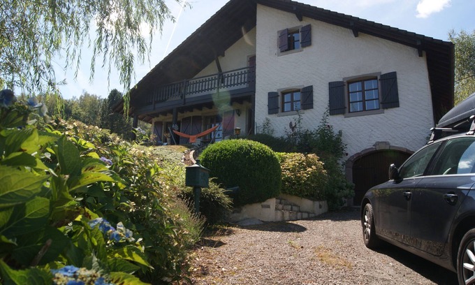 Ramonchamp House | Spacious, chalet-style home, full comfort, WIFI, BBQ, large garden, up to 11 prs