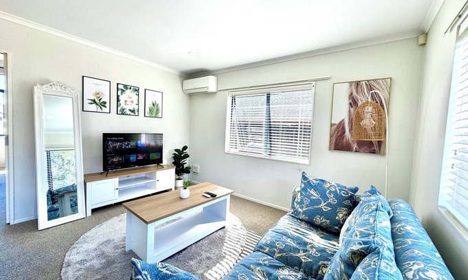 Hamilton House | Spacious Comfty 4 BDMs in Rototuna