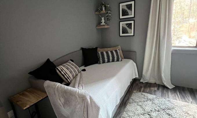 Mcafee Condo | Spacious & Comfy Gem: Mins to Slopes, Arcade, Pkg!