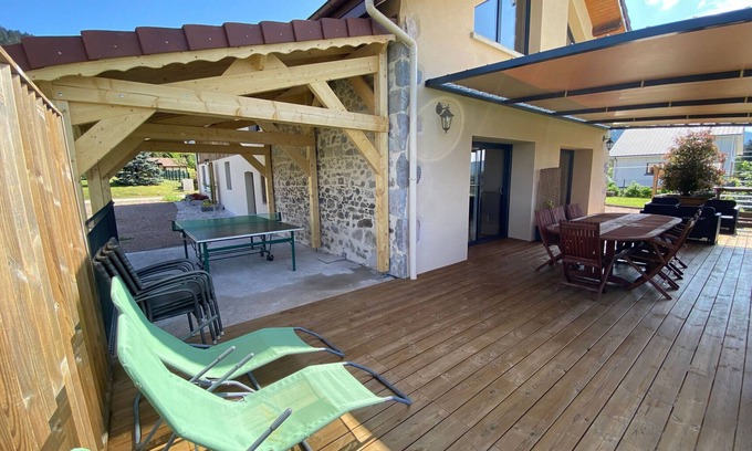 Vagney Cottage | Spacious cottage for 10 in Vagney - Sauna, games, near Gérardmer