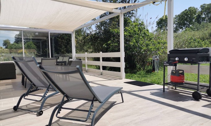 Hyeres House | Spacious cottage in the countryside 5 minutes from the beach