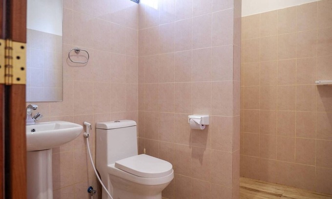 Nungwi Bed & Breakfast | Spacious Double Room no4 in Nungwi near the beach