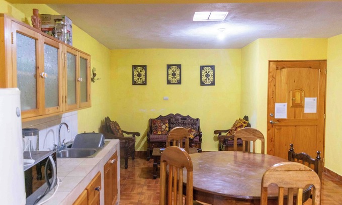 Panajachel Apartment | Spacious Family Apartment with Mountain Views in Panajachel