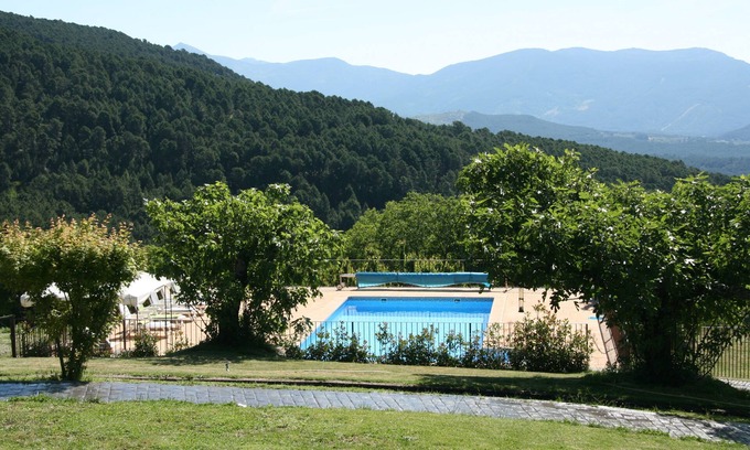Guisando Other | Spacious family-friendly stone house with fabulous views, large grounds and pool