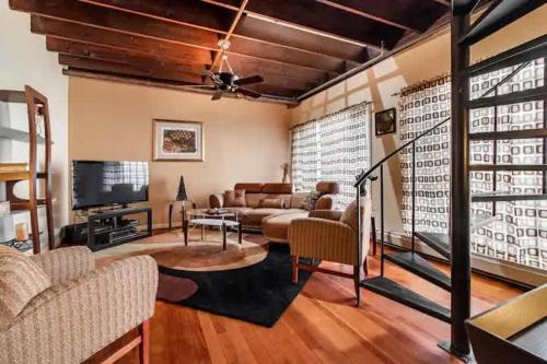 Hough House | Spacious Family Getaway - Near Cleveland Clinic