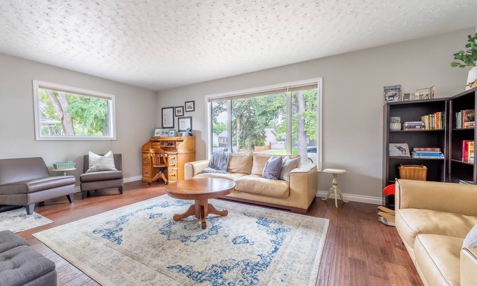 Moose Jaw House | Spacious family home with lots of room and a great entertainment space!