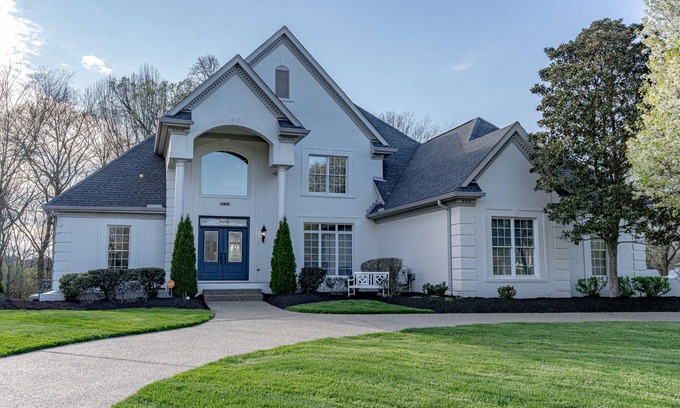 Prospect House | Spacious Family Home for Louisville Trip of a Lifetime