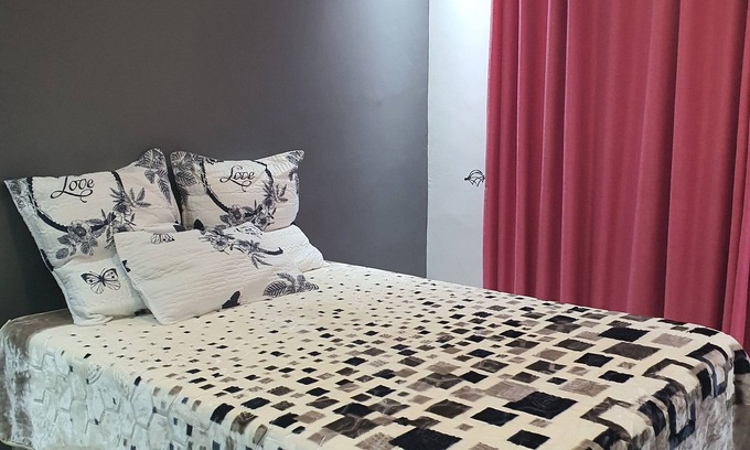 Harare House | Spacious Family Retreat Home